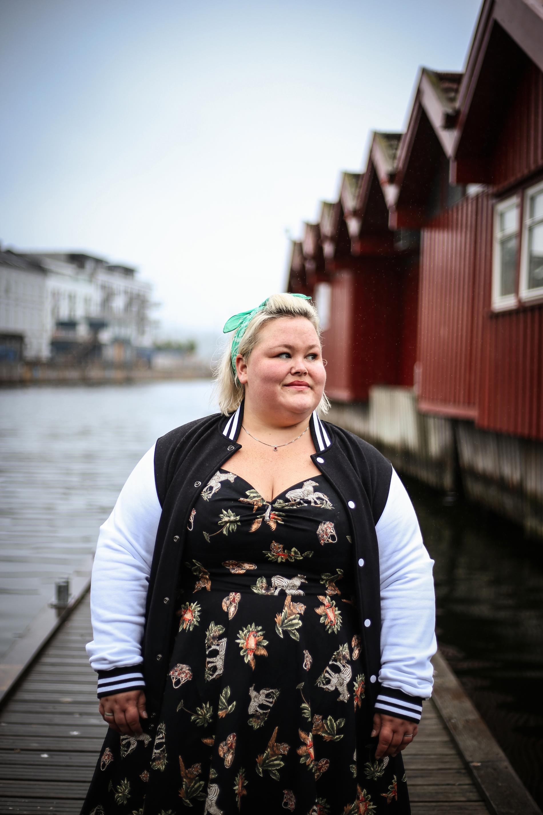 Tonje Marie Helgesen fra Herefoss falt pladask for pinup-stilen da hun var tenåring. Det var først for noen år siden at hun oppsøkte miljøet.