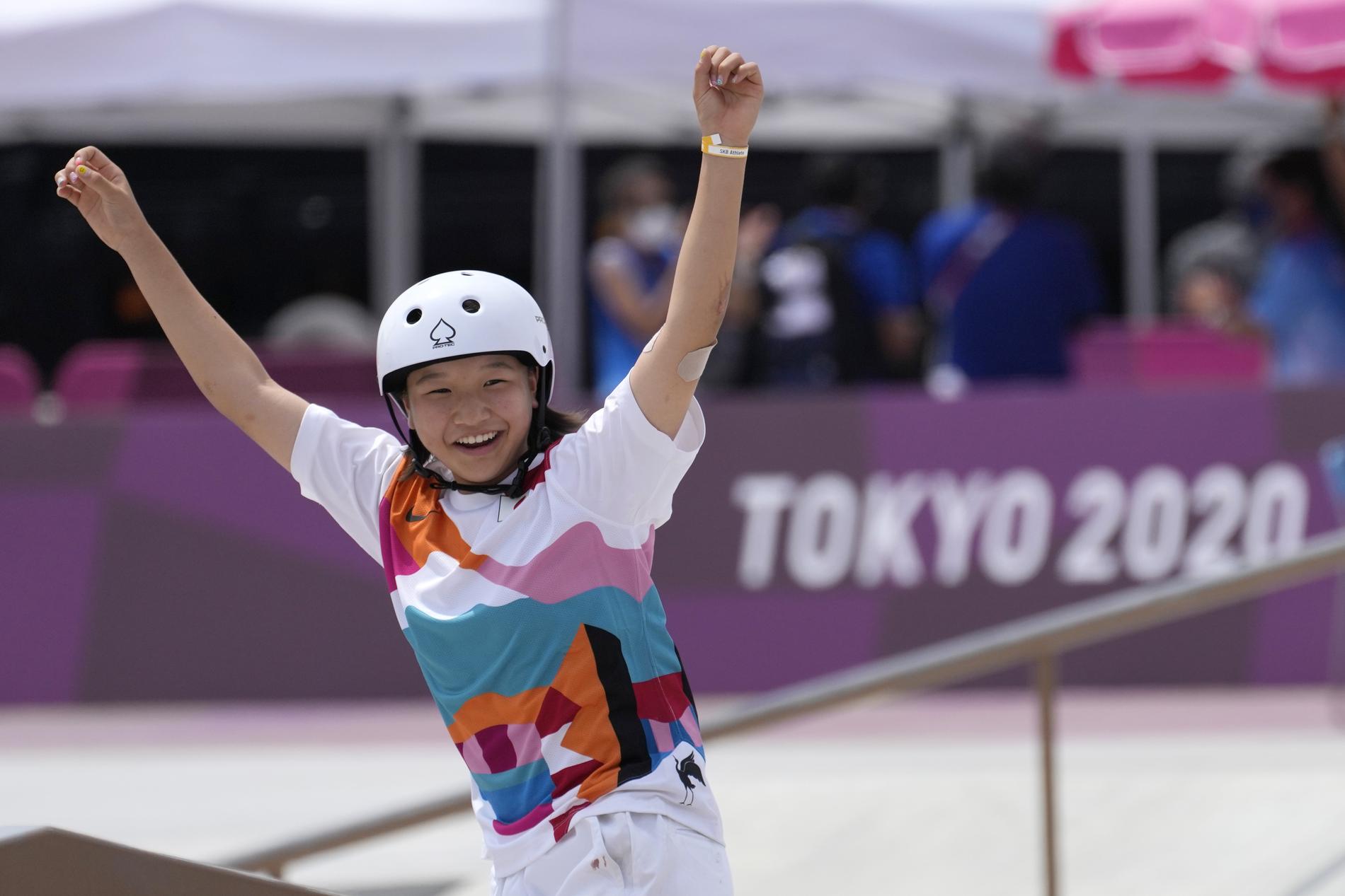 UNG HELT: Momiji Nishiya vant OL-gull på hjemmebane i en alder av 13 og 330 dager.