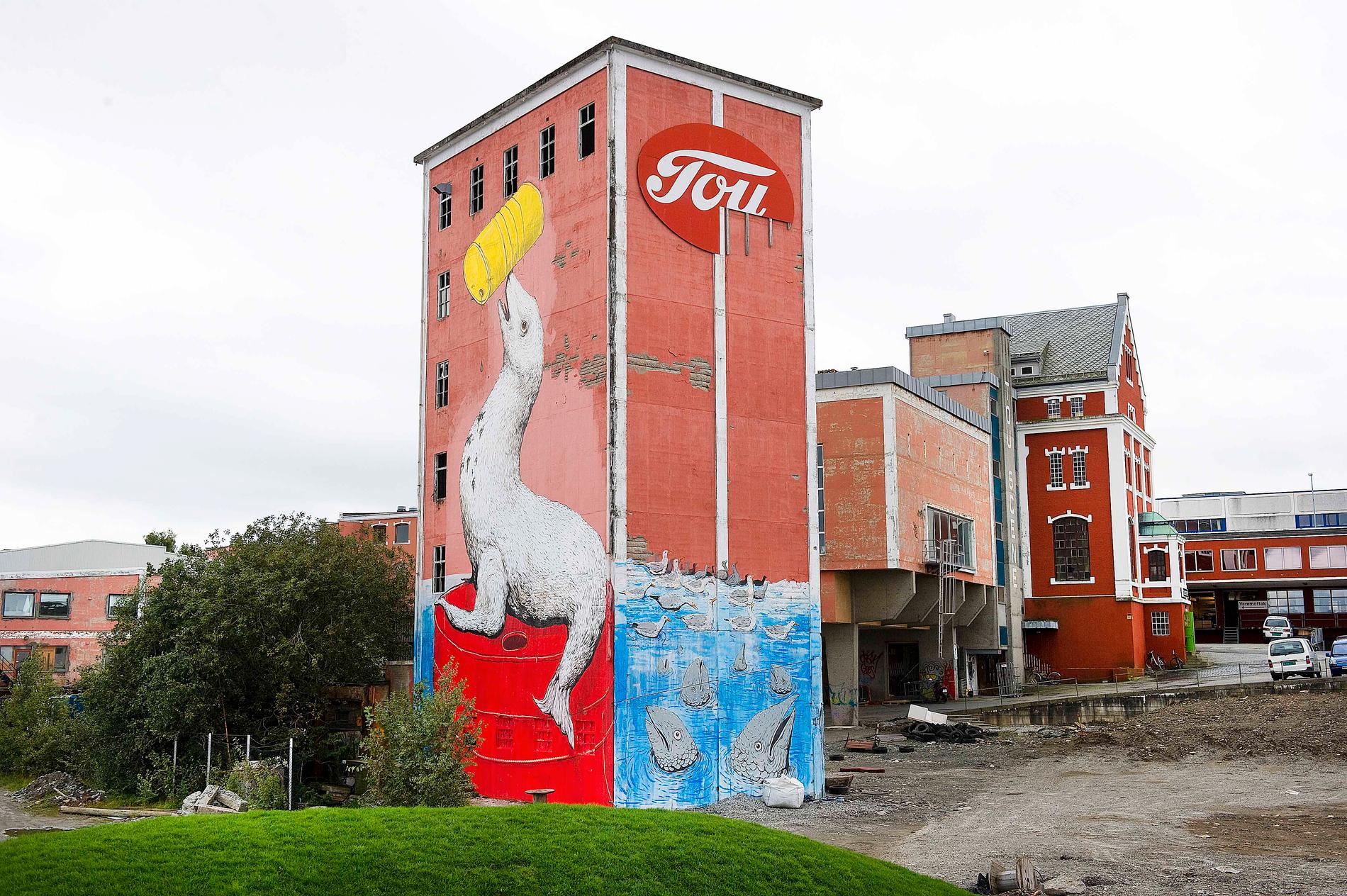 NUART: Ta deg en tur rundt i byen og se etter alle de kule street art-verkene.