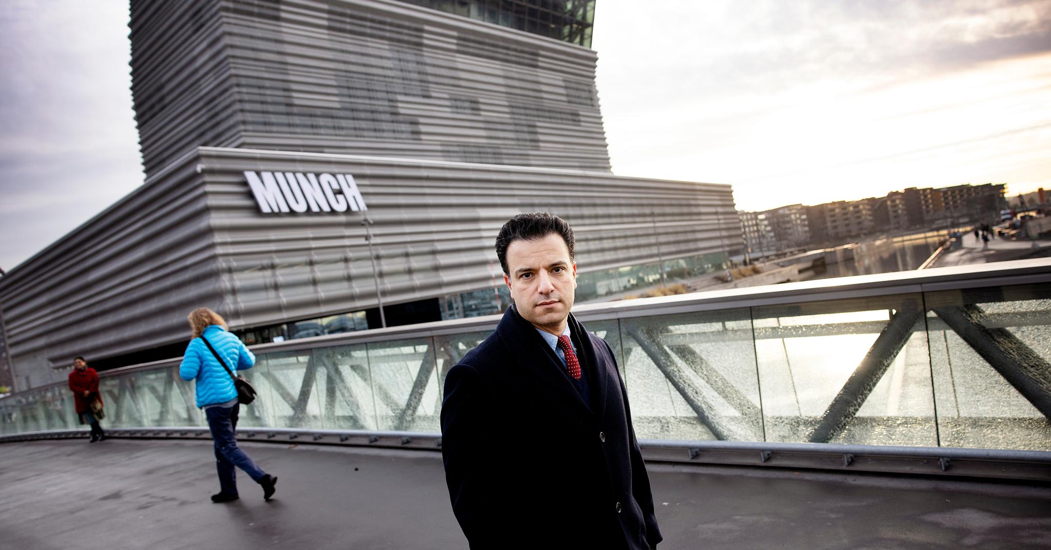 Psykolog Saher Sourouri er aktiv i Arkitekturopprøret og har vært med på å kåre Munchmuseet til Norges styggeste nybygg.