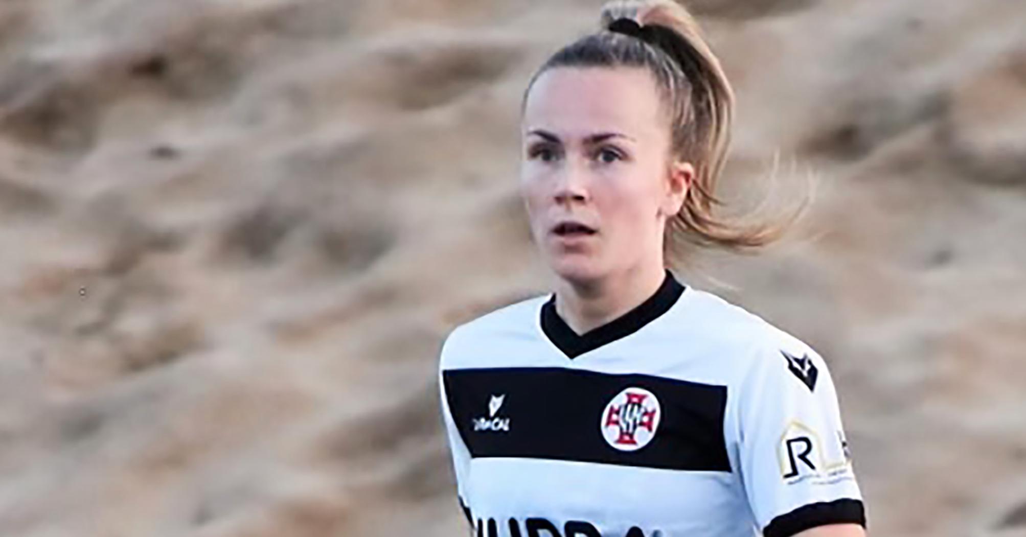 Marthe Enlid spilte for Trondheims-Ørn til 2015, før hun gikk videre til Byåsen og så Avaldsnes. Vinteren 2021 dro hun videre til italienske Bari, og er i dag i Ovarense i Portugal.