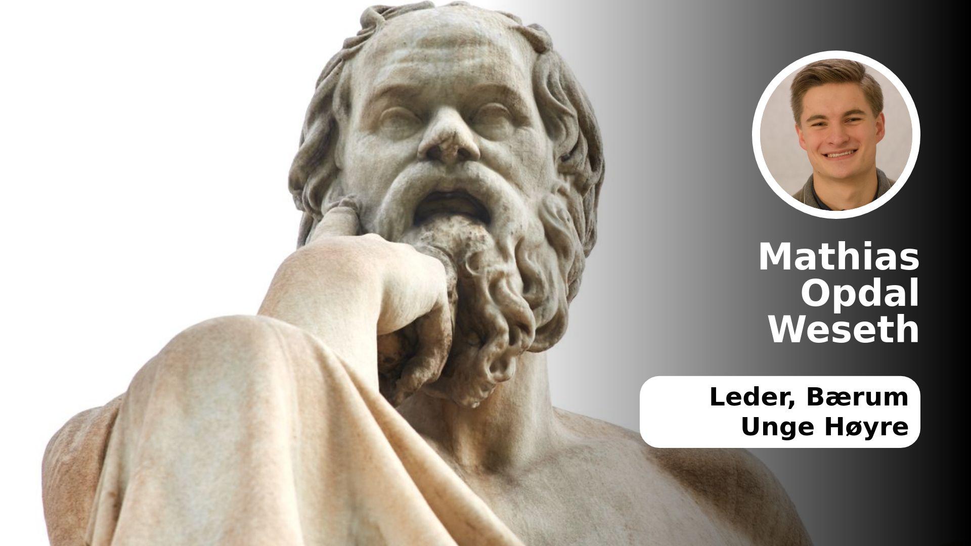  Alt fra antikkens filosofi, her representert ved en av Athens Sokrates-statuer, til moderne fysikk skal pugges, skriver artikkelforfatteren. 
