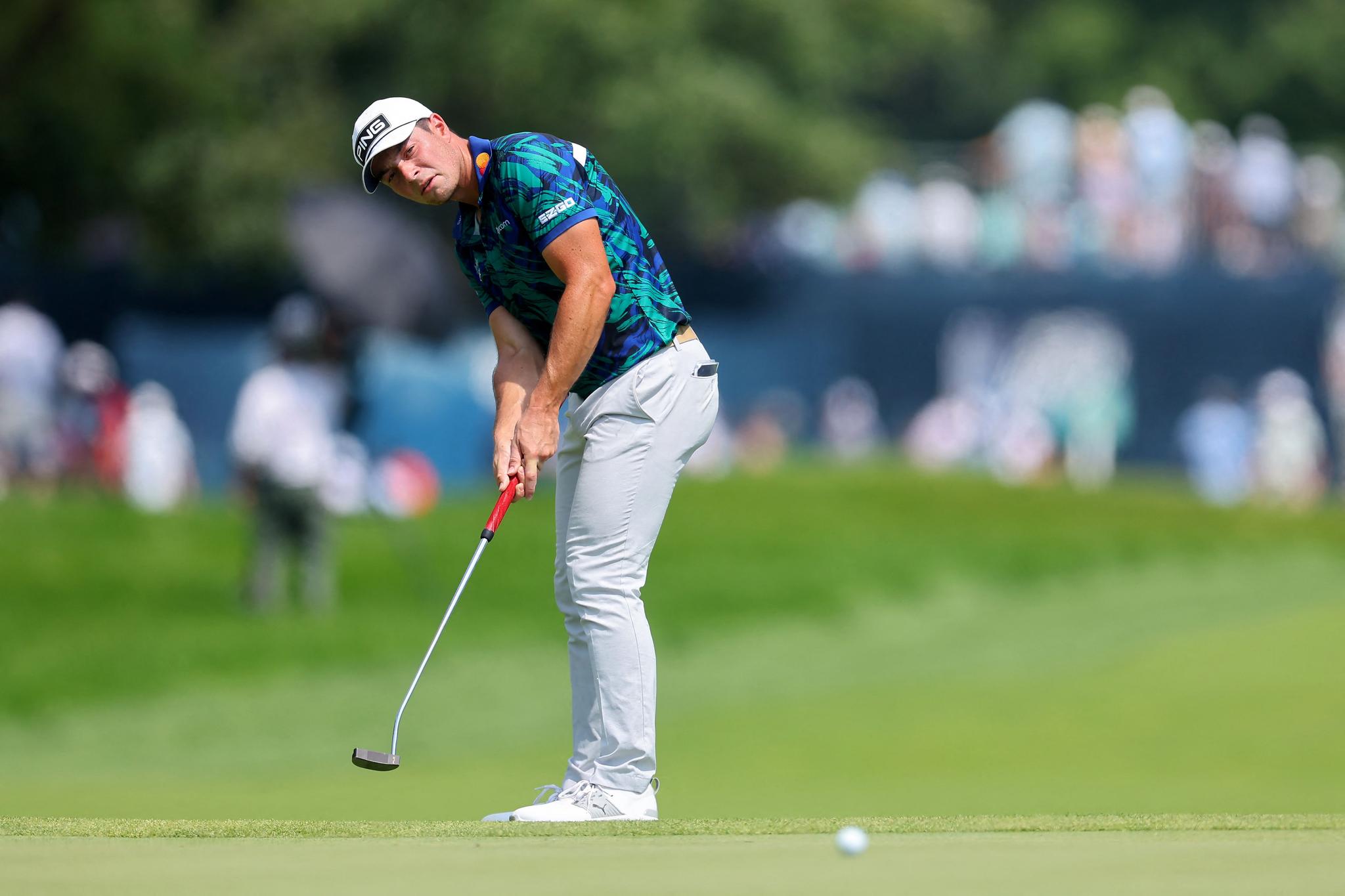 Viktor Hovland satte banerekord og vant storturneringen BMW Championship