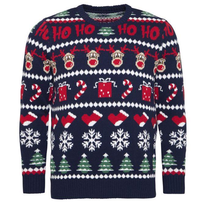 ALT: Tekst, reinsdyr, gaver, sokker, snø, trær - hva er det denne genseren ikke har?? ALT: Tekst, reinsdyr, gaver, sokker, snø, trær – hva er det denne genseren ikke har?? FOTO: Match