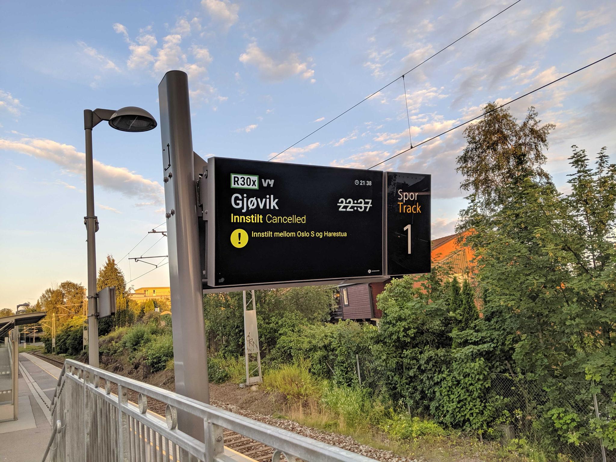 Togene er innstilt på Gjøvikbanen.