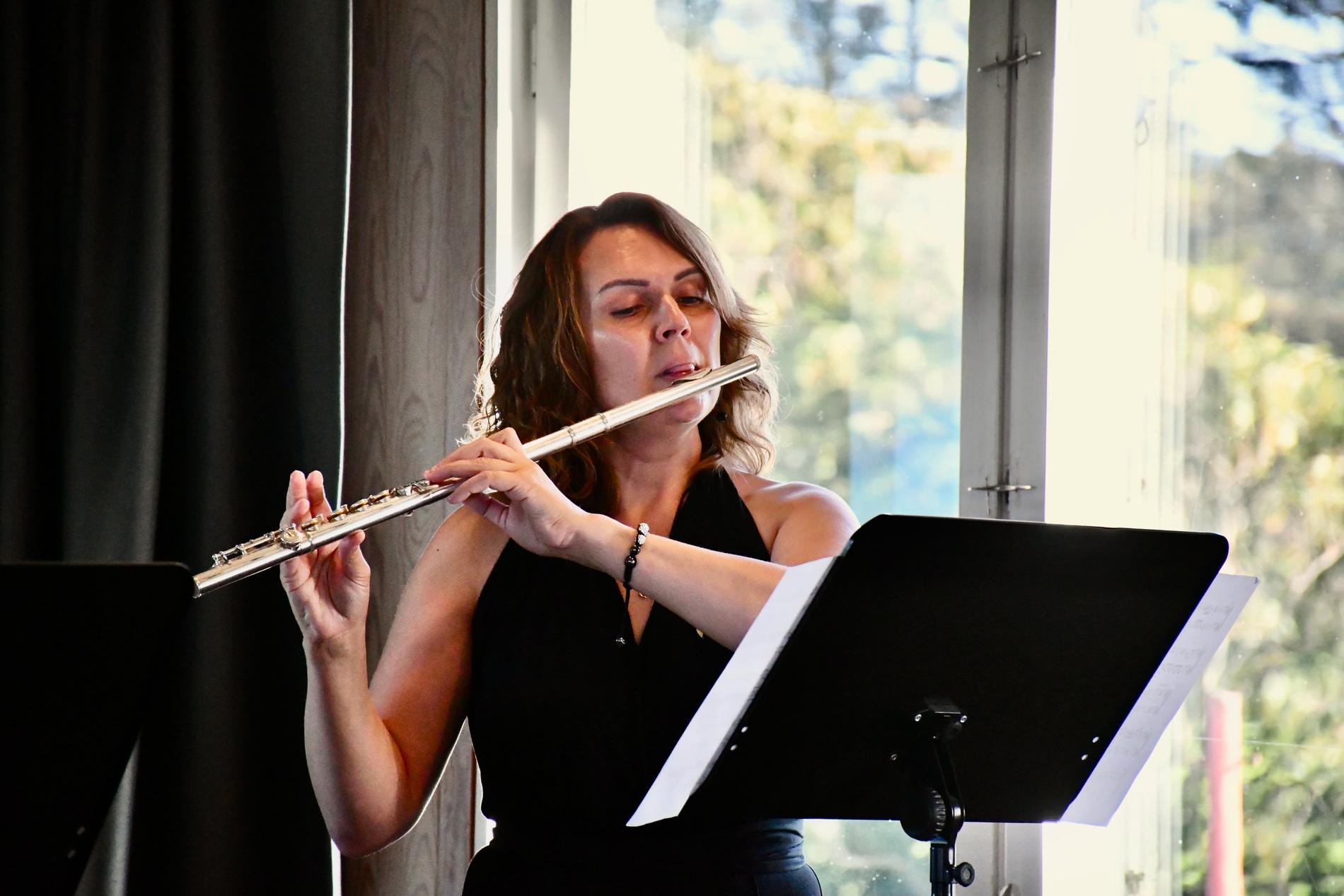  Svitlana Ivanova spilte fløyte under arrangementet på Tungenes. 