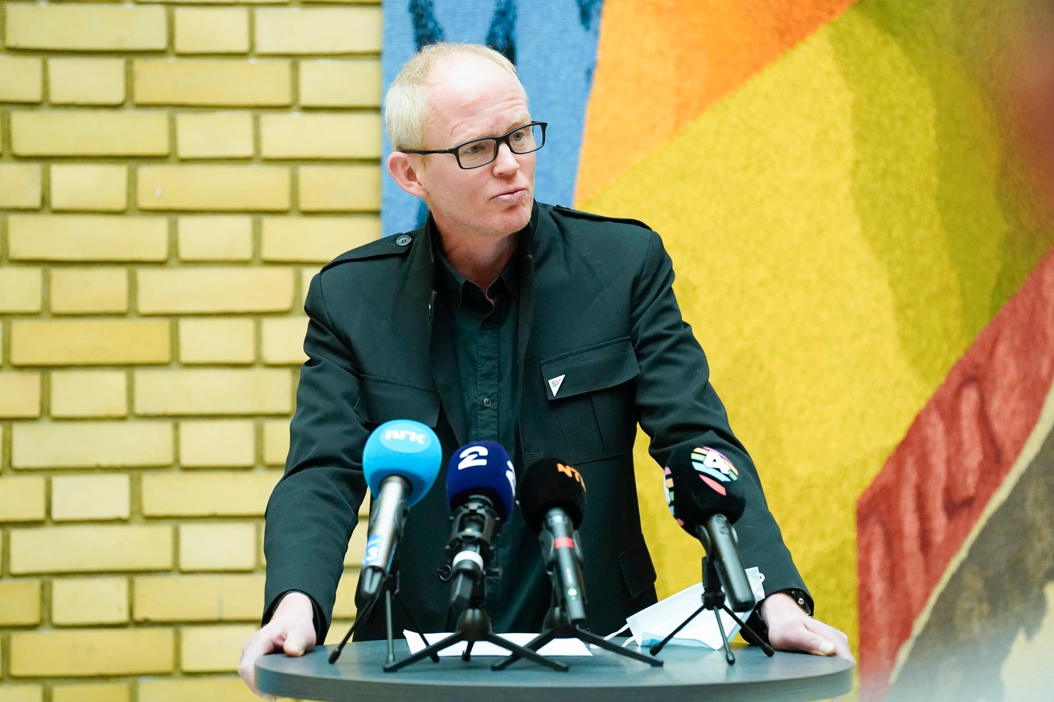 SVs Lars Haltbrekken varsler kamp mot regjeringens forslag om å utvide arealene for oljeleting. 