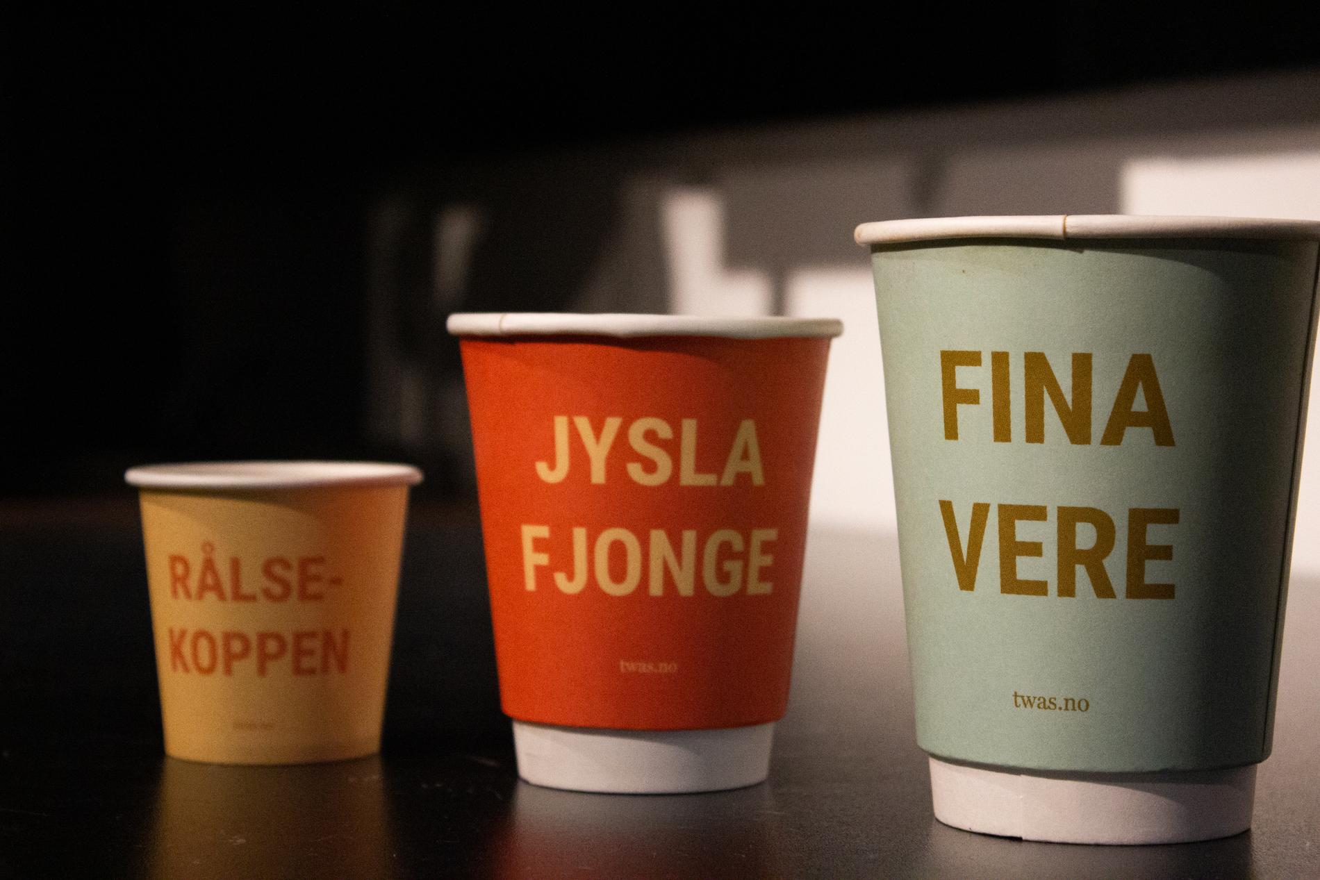 TWAS har fått mange fans med «Nestenbanning fra Stavanger», lokale uttrykk som de nå har trykket på takeaway-kopper.