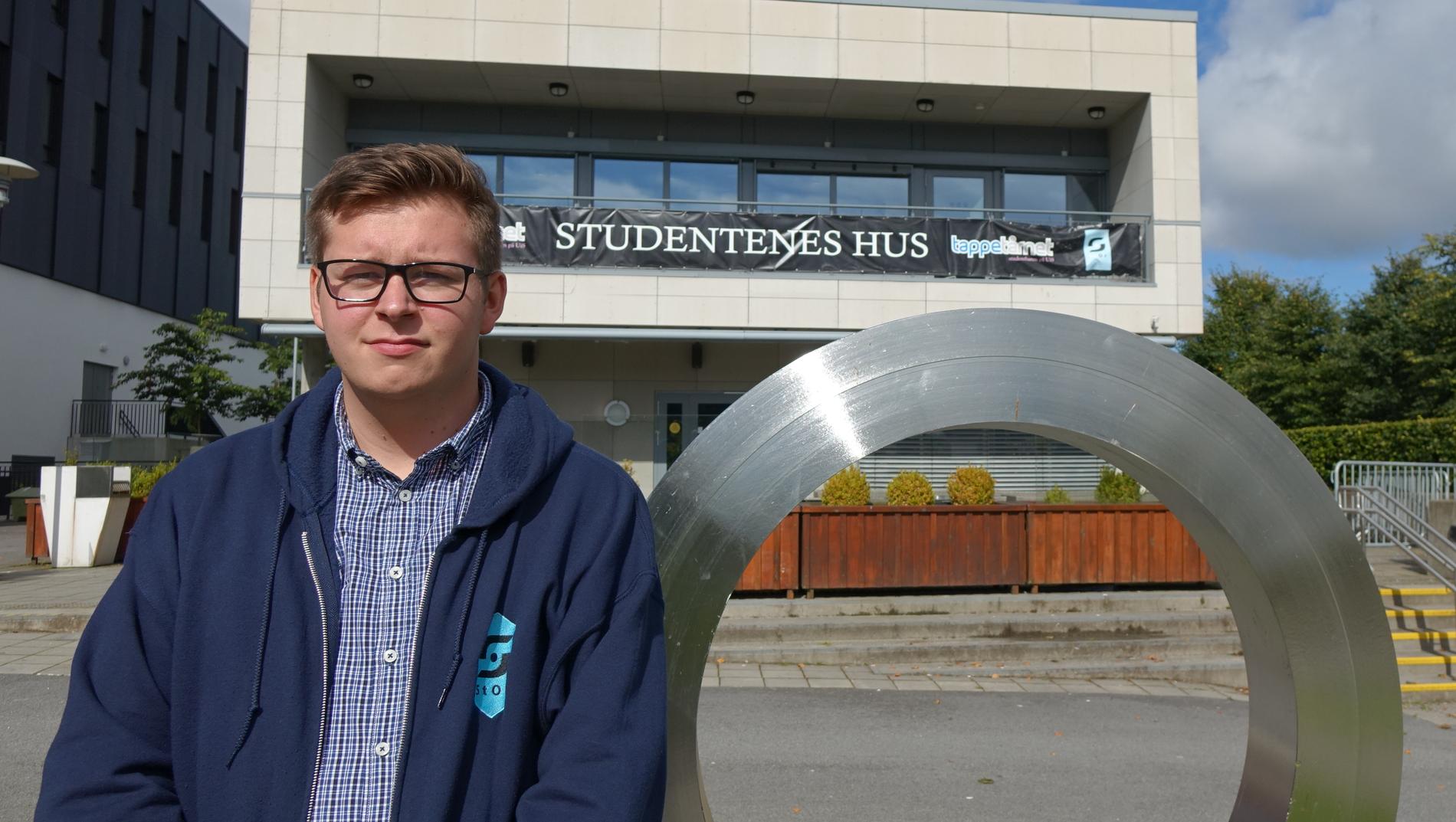 Lederen for Student Organisasjonen (StOr) ved Universitetet i Stavanger, Jørgen Hedin Sjøberg (25), stiller seg svært kritisk til kampanjen. 