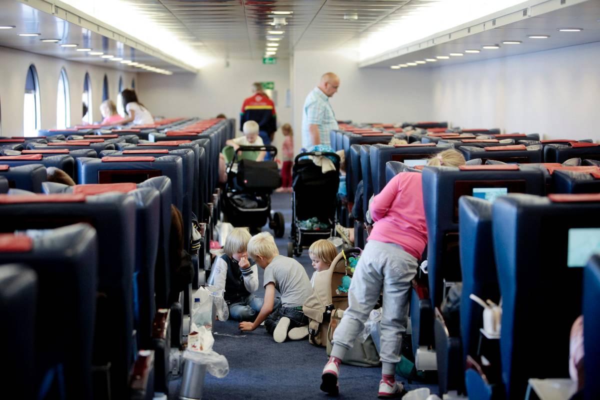 1800 passasjerer får plass i "Superspeed 2". Deler av interiøret ligner på en flykabin.