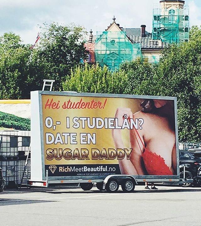 En oversatt versjon av denne reklameplakaten ruller for tiden rundt i Belgia. Det norskeide selskapet forsøker å lokke studenter til å registrere seg på et såkalt sugardating-nettsted.