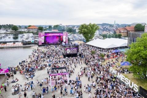 Festivalen arrangeres på Bystranda i hjertet av Kristiansand. Årets festival går av stabelen 30. juni.