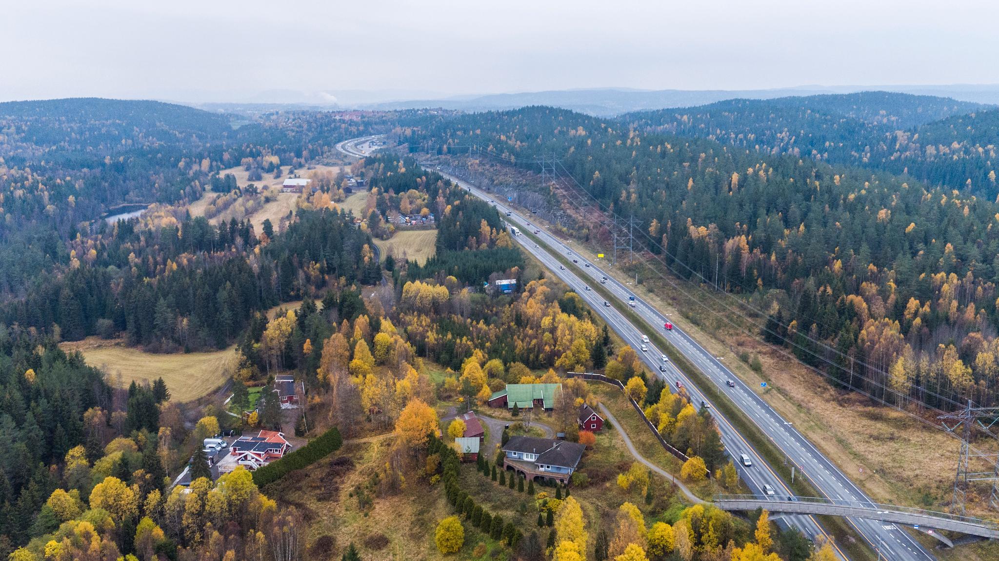 Beredskapssenteret skal bygges her, på Taraldrud i Ski kommune, like ved motorveien E6 syd for Oslo.