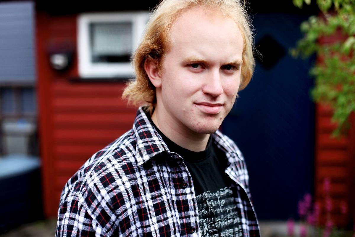 Bjørn Ihler mener det var riktig at Behring Breivik fikk lese opp dokumentet.