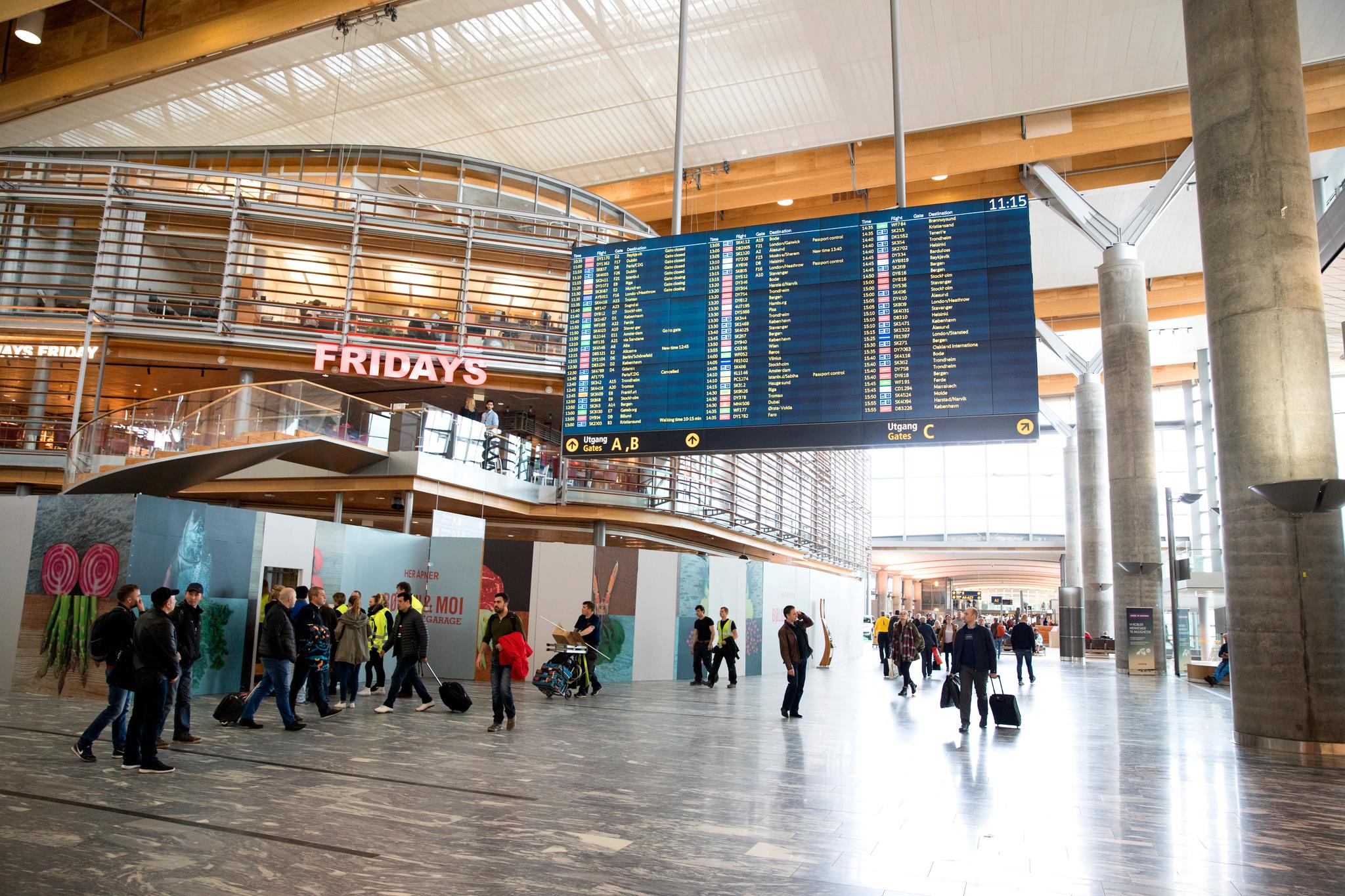 En eventuell streik fredag vil merkes også i avgangshallen på Oslo Lufthavn, melder Avinor. 