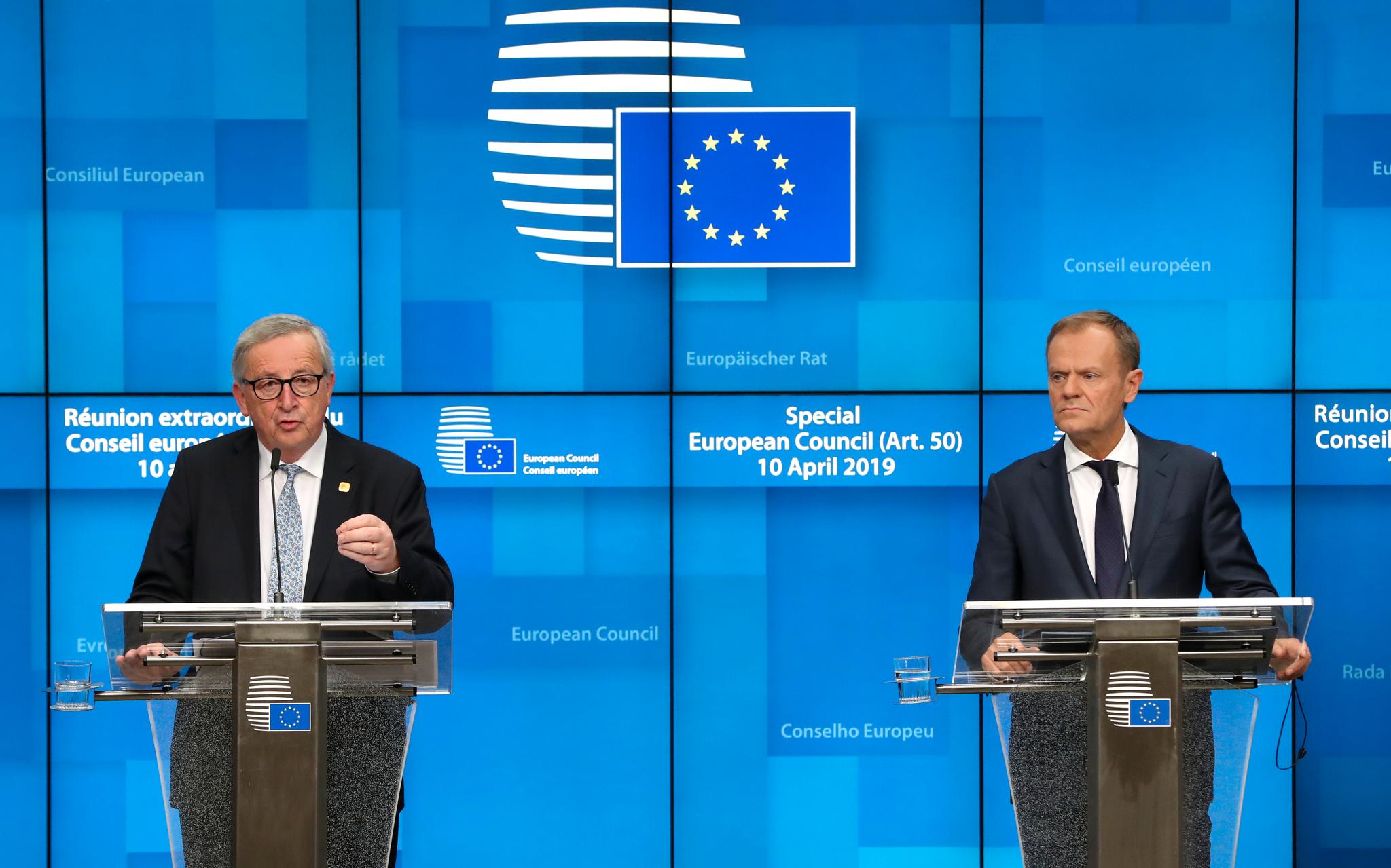 EU-toppene Jean-Claude Juncker og Donald Tusk tror britene blir å se i Brussel også etter 31. oktober. Men da treffer de i alle fall ikke Juncker. Hans periode er over. 
