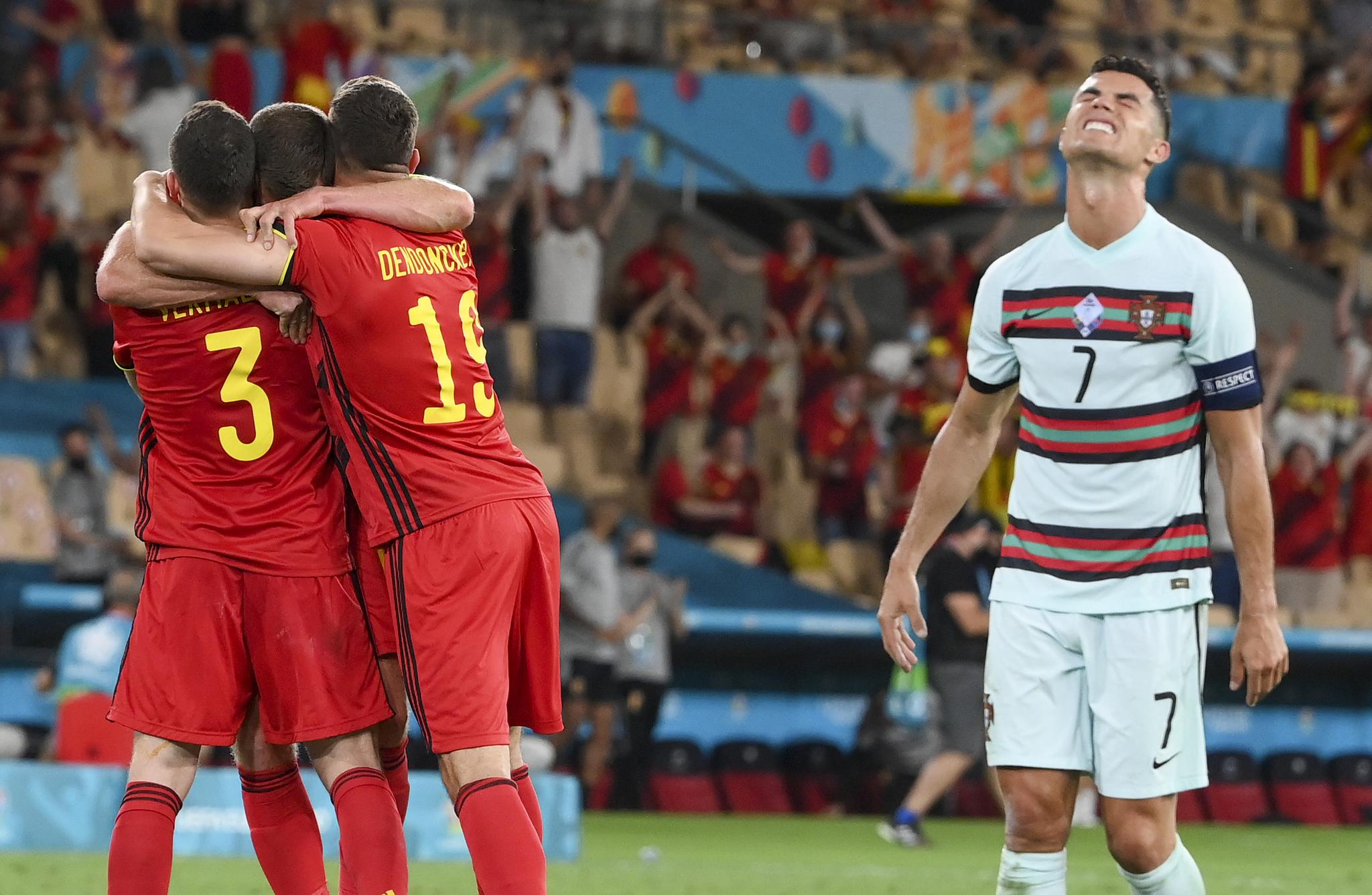 Portugals Cristiano Ronaldo reagerte sterkt etter at lagets hans ble slått ut av Belgia i åttendedelsfinalen.