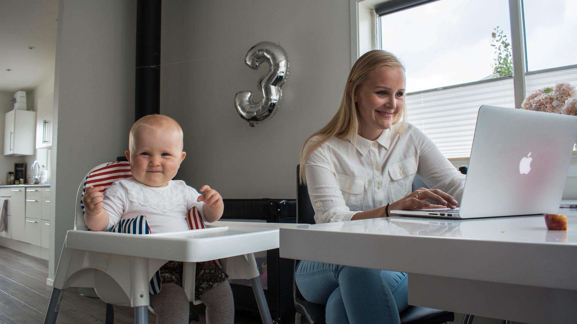 Det siste året har Ingelin Steinsøy fått Julie (10 måneder), fullført fulltidsstudier og åpnet nettbutikk.