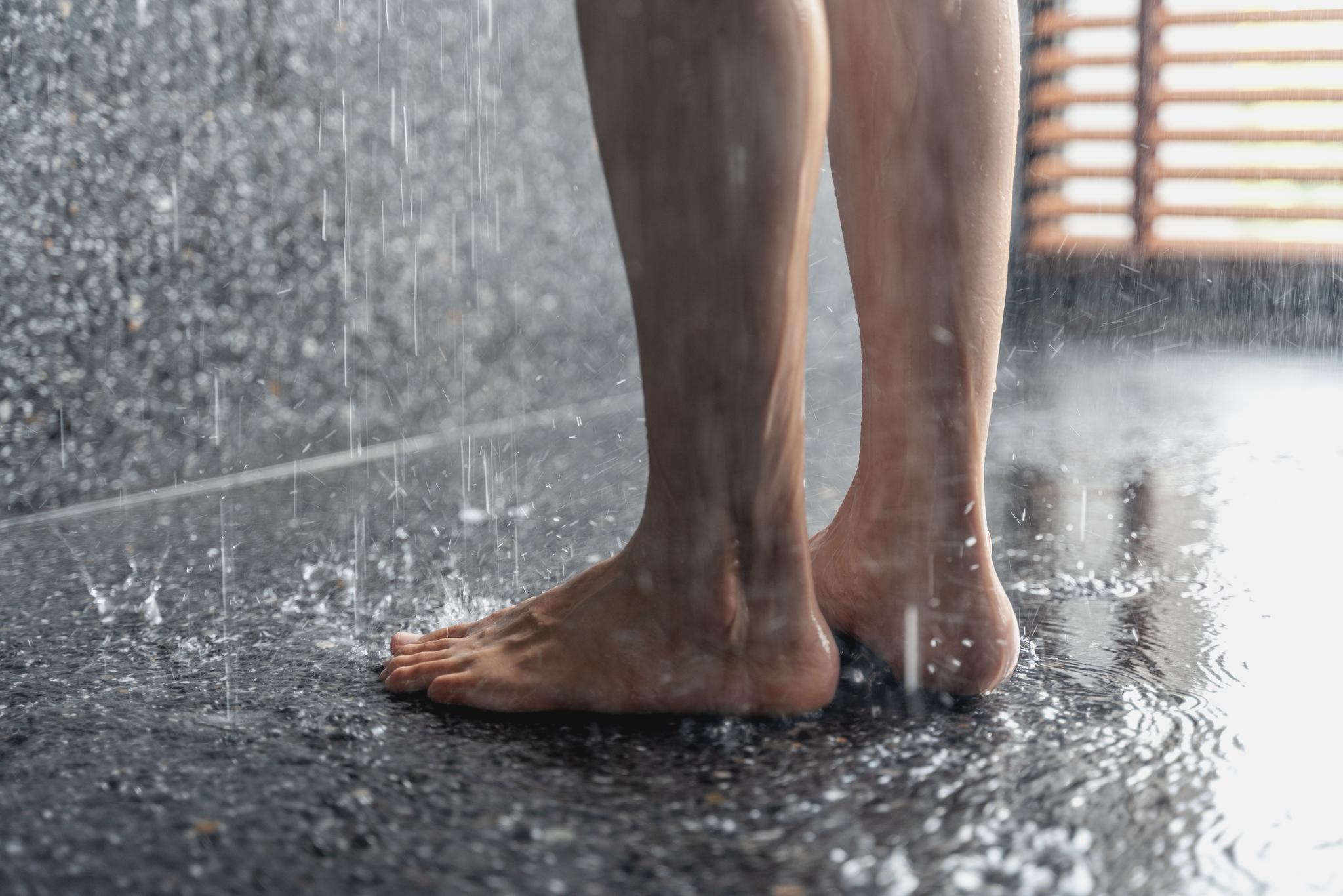 Søler du med vannet når du dusjer? Det kan bli dyrt.