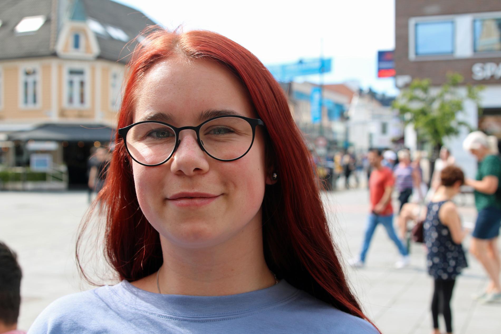 Aina Berglihn (20) ønsker gratis HPV-vaksine skal gjelde hele livet.