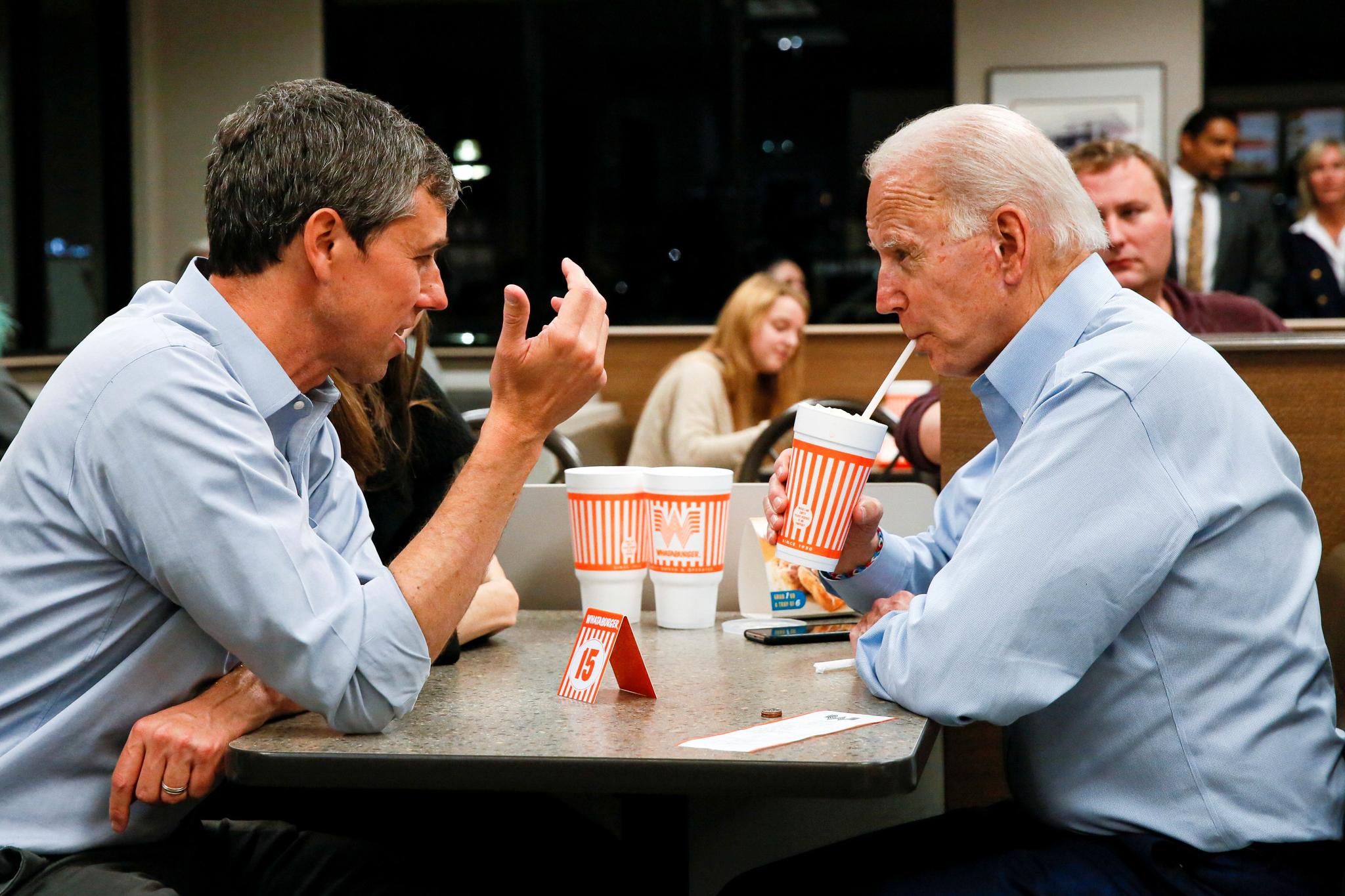 Biden tok en matbit med Beto O’Rourke i Dallas i Texas tidligere denne uken.