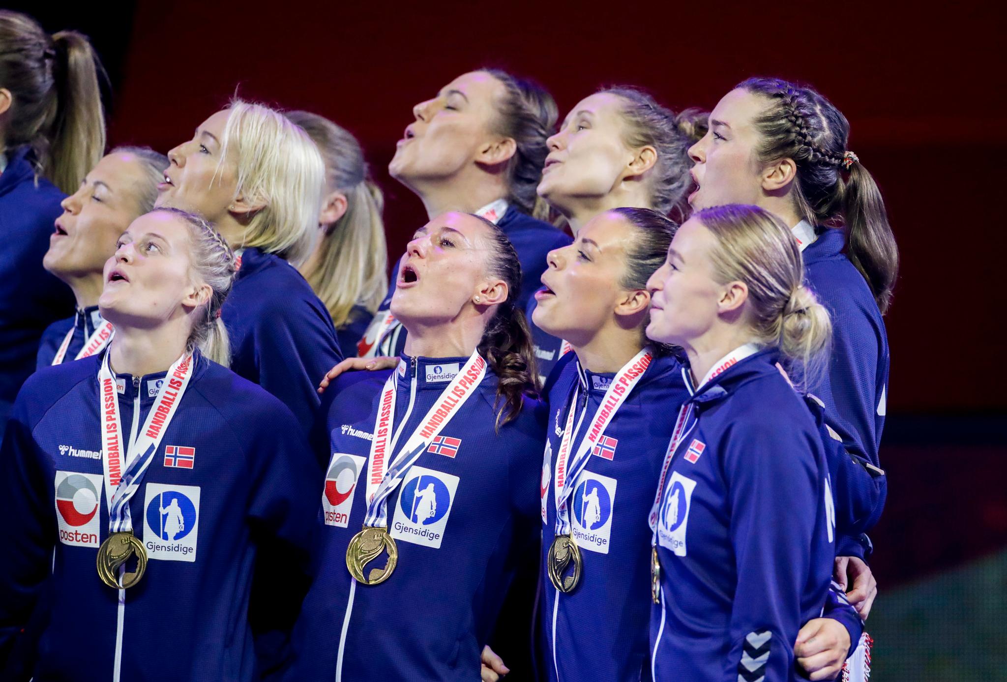 I OL ønsker kvinnene å stå frem som et gullag, slik de gjorde så sent som under EM i desember. 