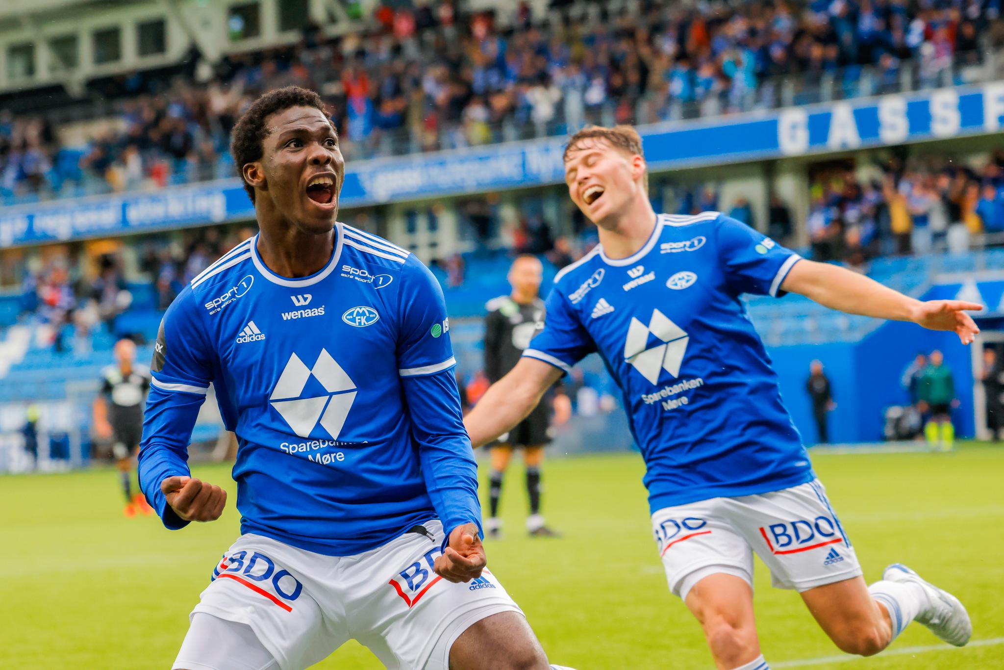 MOLDE-MAGI: Datro Fofana vartet opp med et utrolig solomål da Molde vant 3–0 mot Kisvarda i den første kampen av Conference League-kvalikens tredje runde.