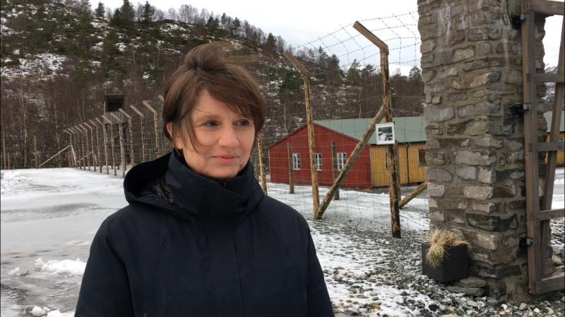 Kjersti Toppe raser mot Regjeringens forslag om å legge ned Ulvsnesøy. - Dette er et klart brudd på stortingsvedtaket, hevder Sp-toppen.