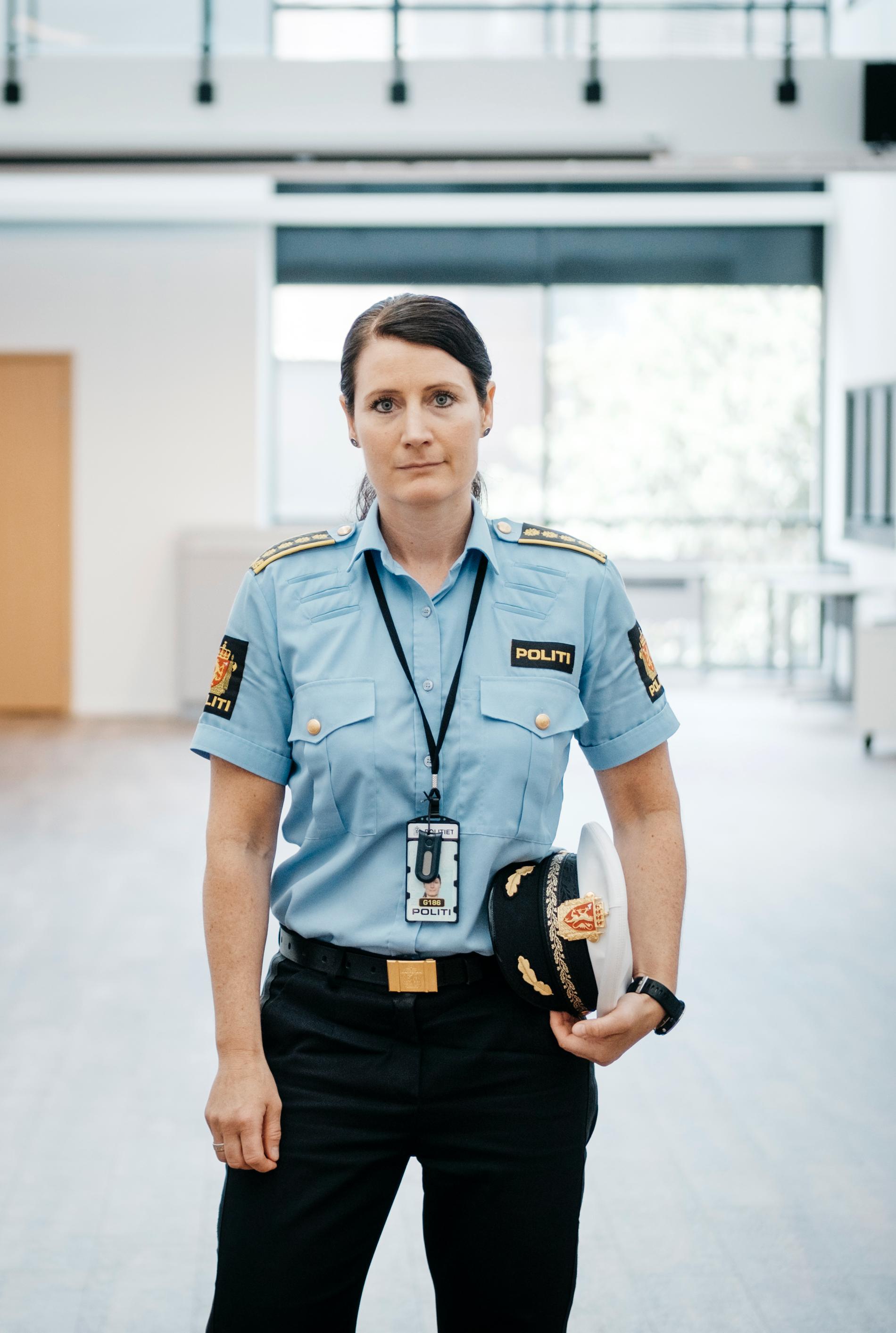 Grete Winge i Sør-Vest politidistrikt bekrefter at det ble det færre operative narkotikaoppdrag, og bedre tid til å drive oppsøkende og forebyggende virksomhet.
