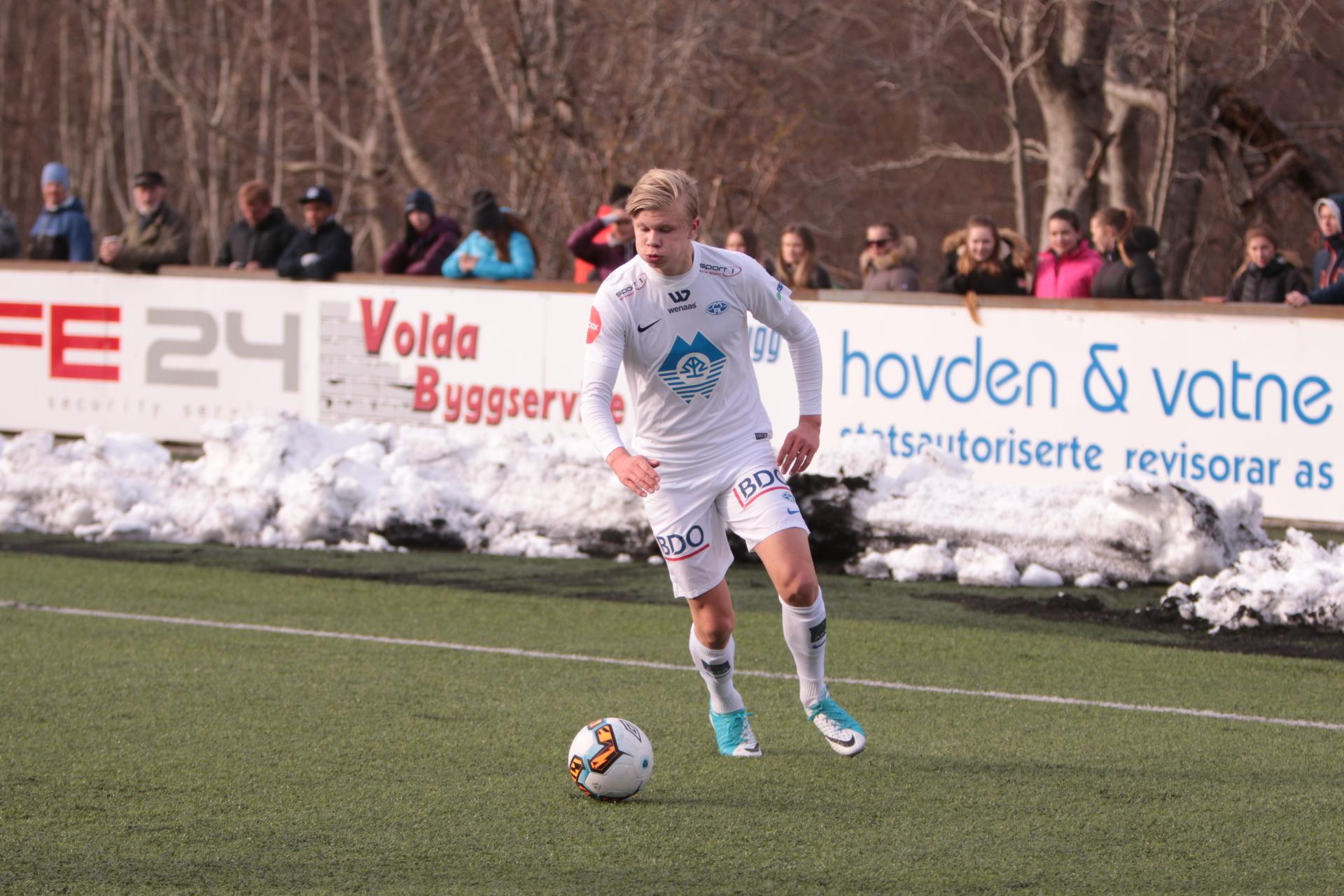 DEBUT: Erling Braut Haaland fra sin Molde-debut mot Volda i 2017. 