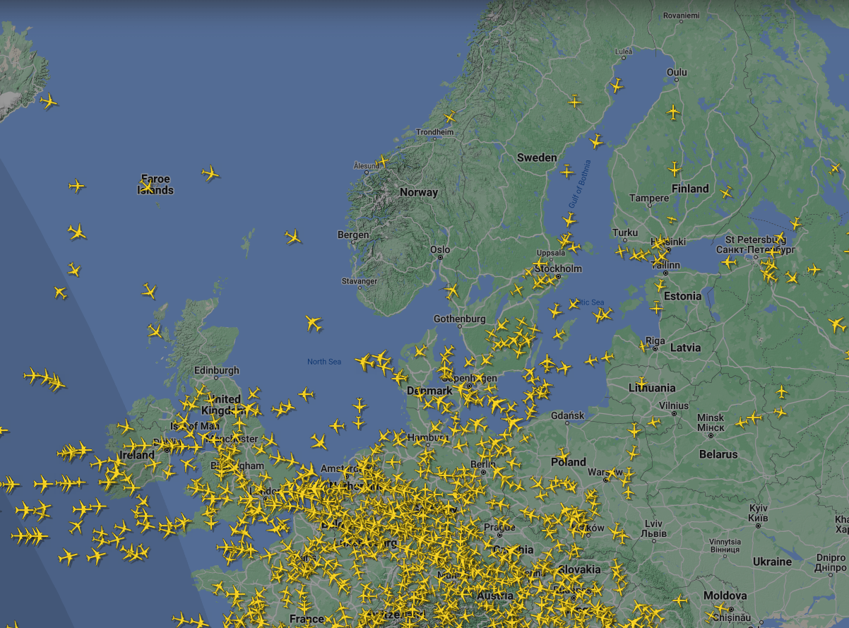 Ved 07.15-tiden var det knapt et fly over Sør-Norge. Et meget uvanlig fenomen.