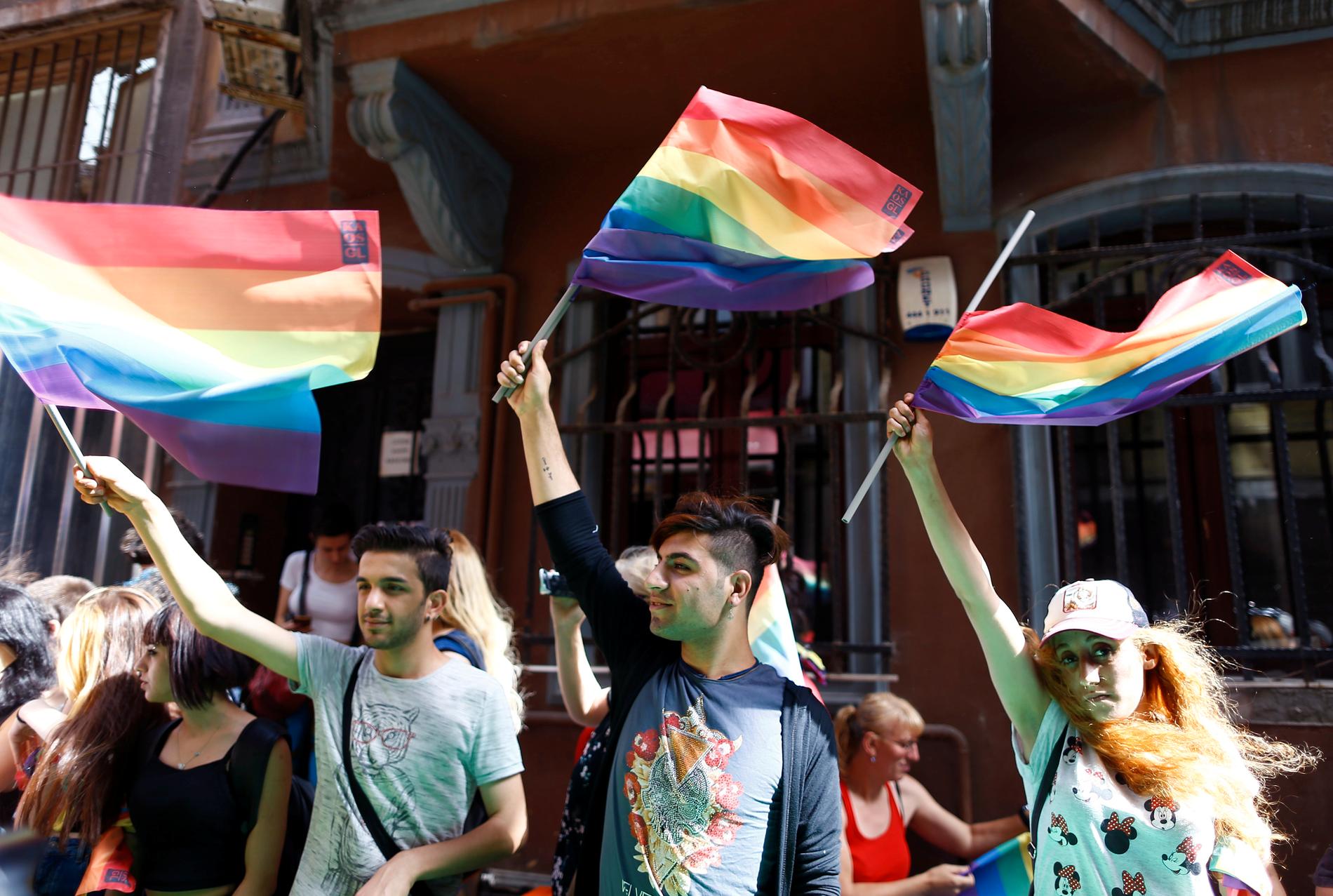 TROSSER FORBUDET: Arrangørene av søndagens parade i Istanbul hevder at myndighetene bruker sikkerhet som begrunnelse for å forby alle demonstrasjoner kun fordi de ikke ønsker en homoparade i byen. Det er varslet en ny parade neste helg.
