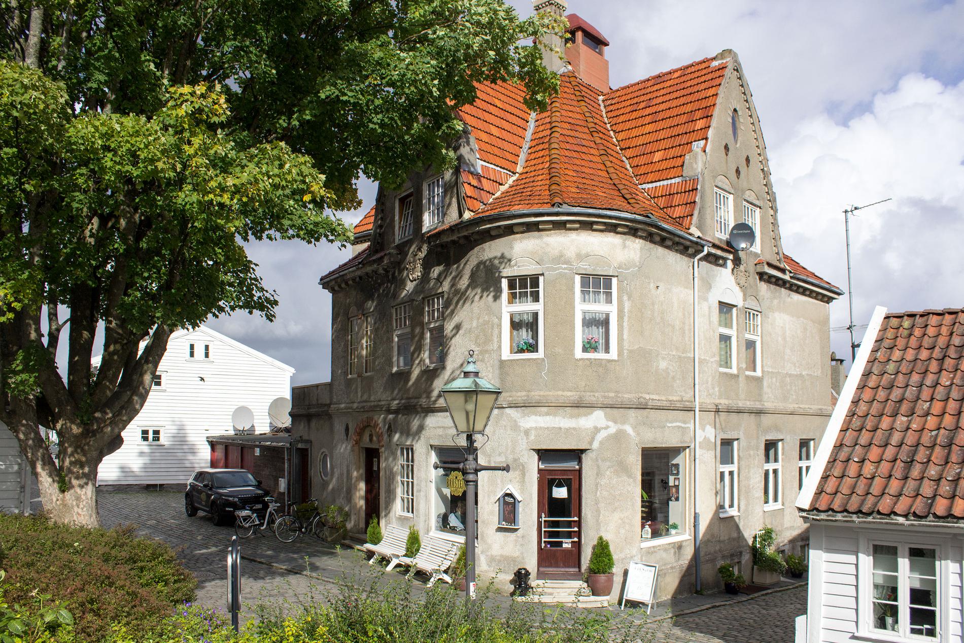 Brostein Kafé åpnet i november 2016, like ved Hermetikkmuseet i Gamle Stavanger. 